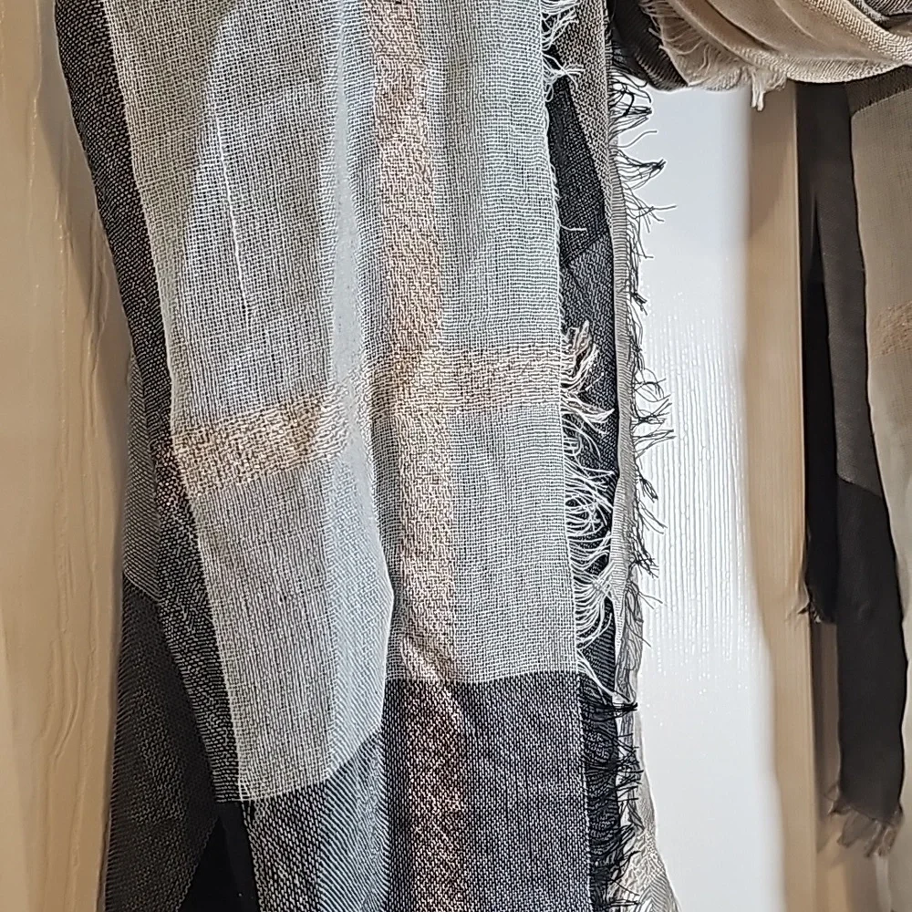Christopher and Banks Blue Cream and Blush Sheer Blanket Fringe Scarf New
